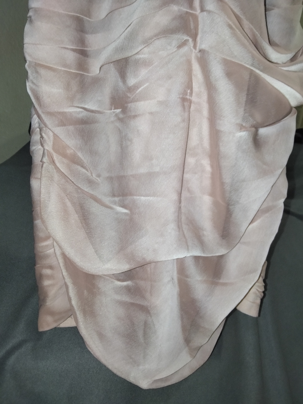 Monique Lhuillier Strapless Blush Chiffon Ruched Dress - Picture 4 of 5
